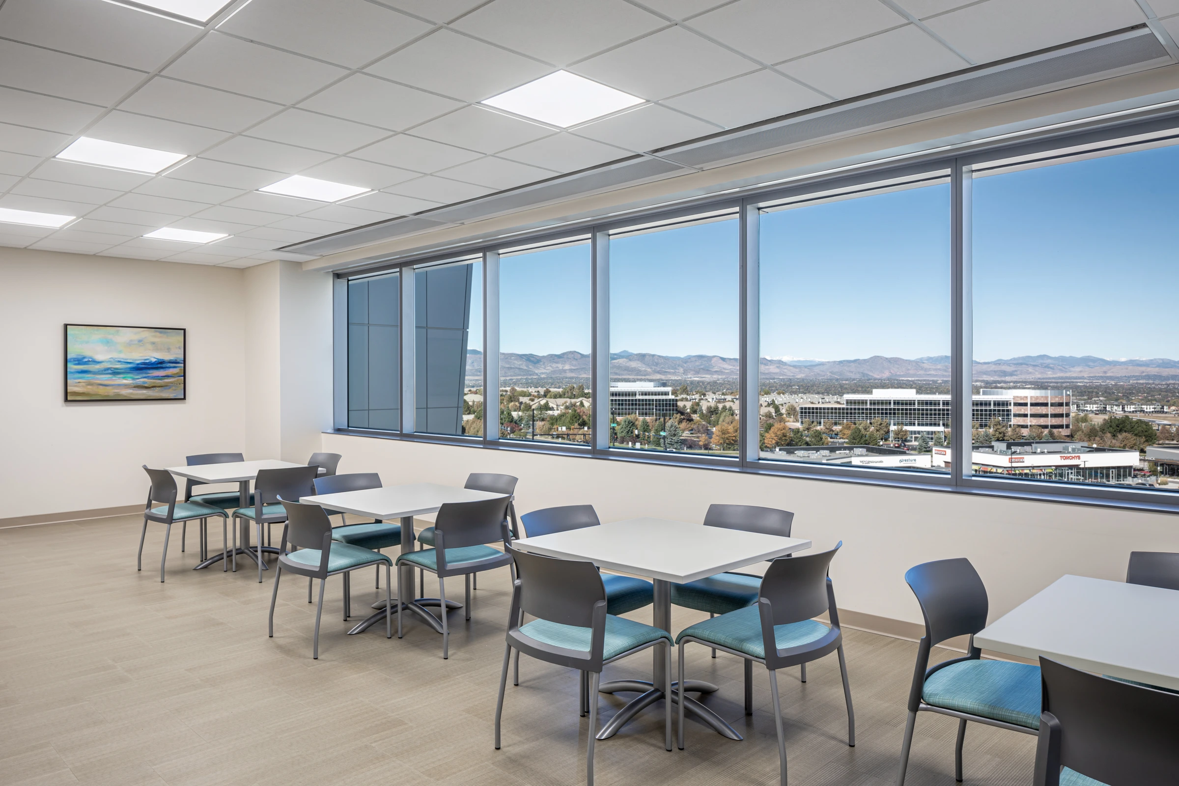 Highlands Ranch Hospital - Image 11