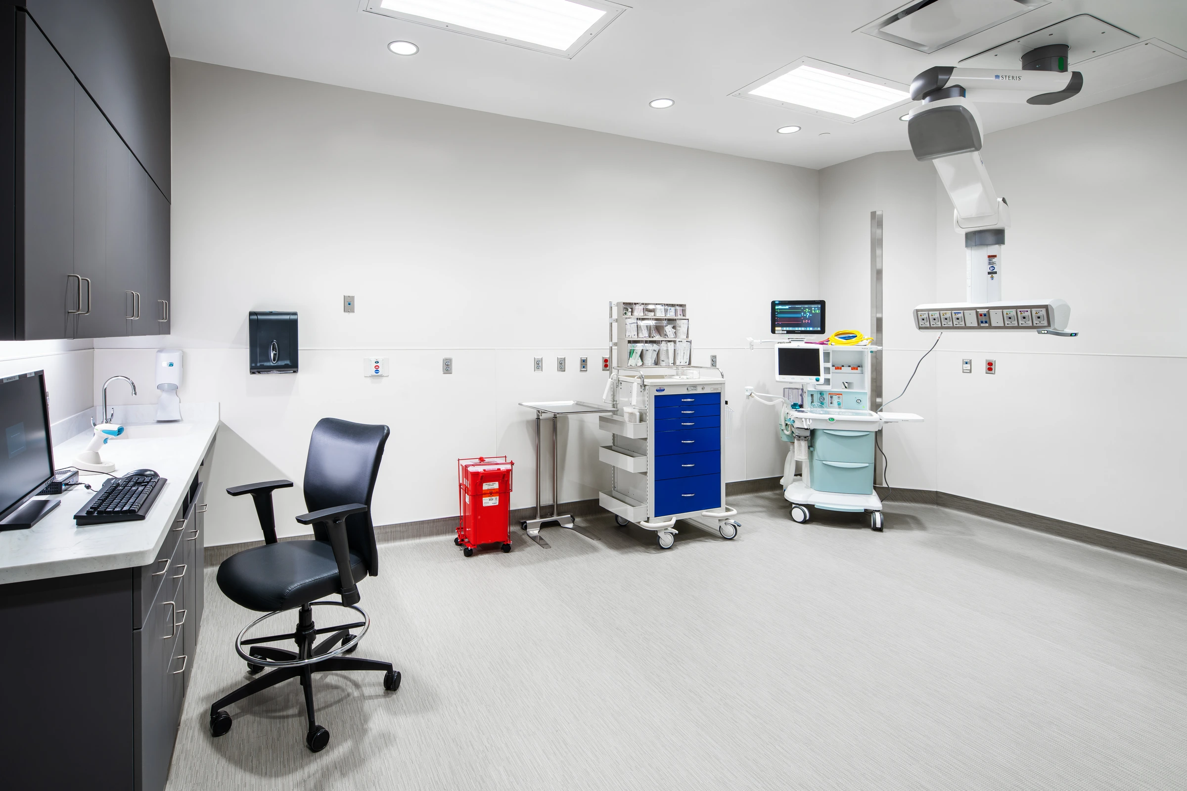 Saint Francis Surgery Renovation and Expansion - Image 15