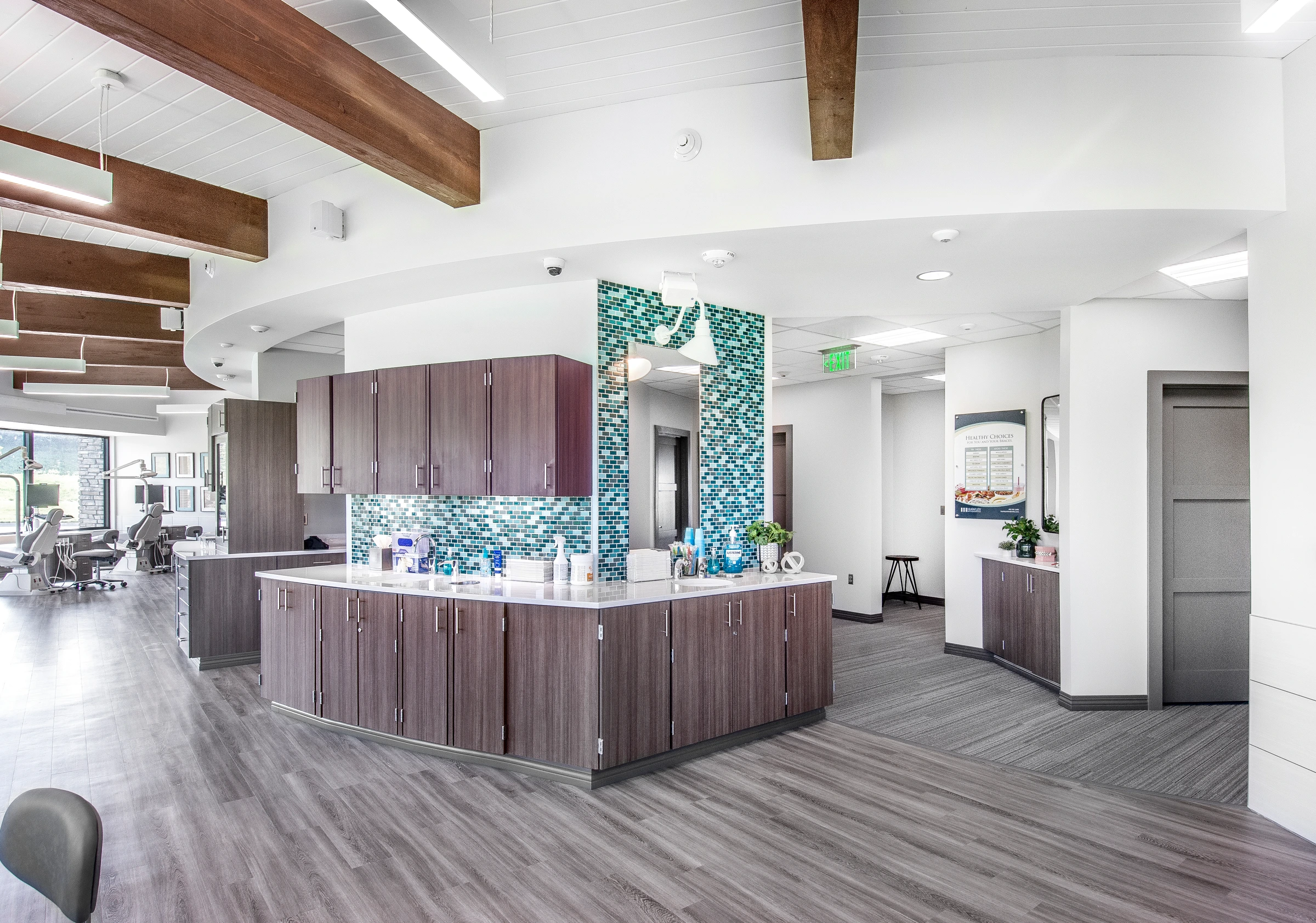 Dental Clinic - Image 12