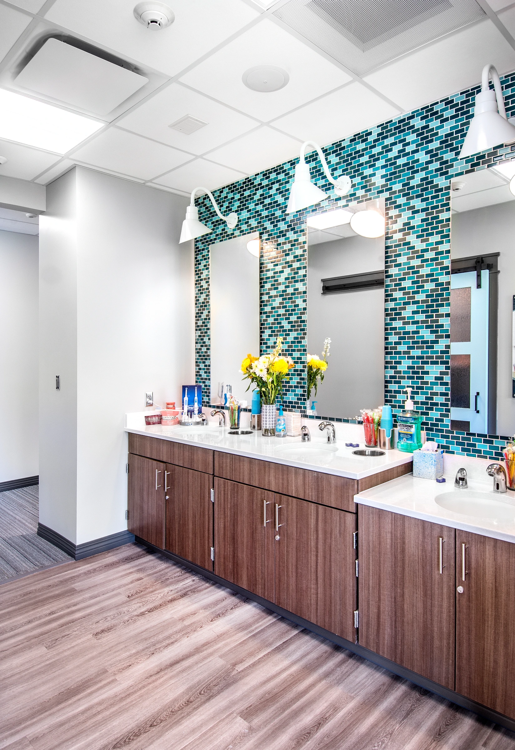 Dental Clinic - Image 10