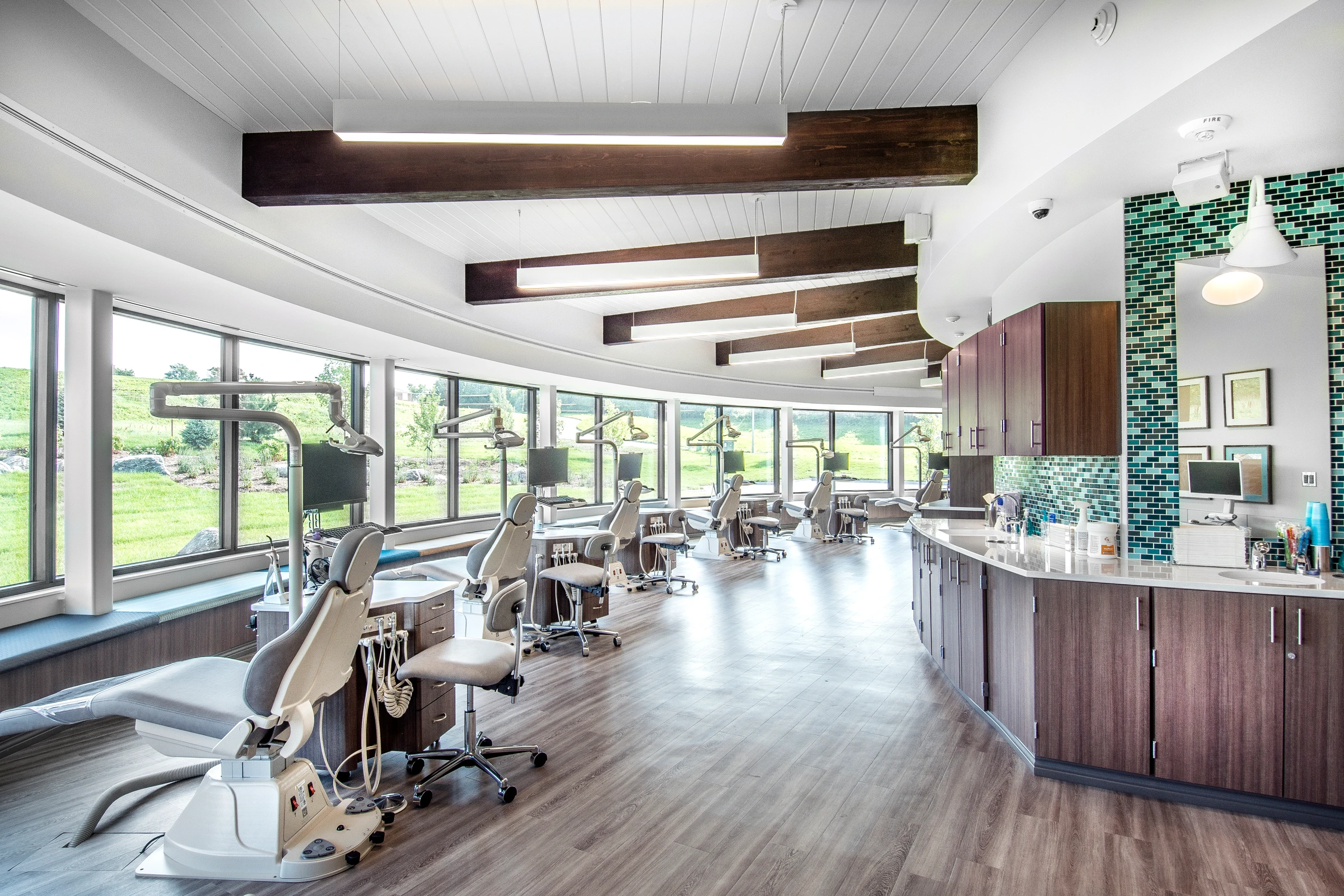 Dental Clinic - Image 11