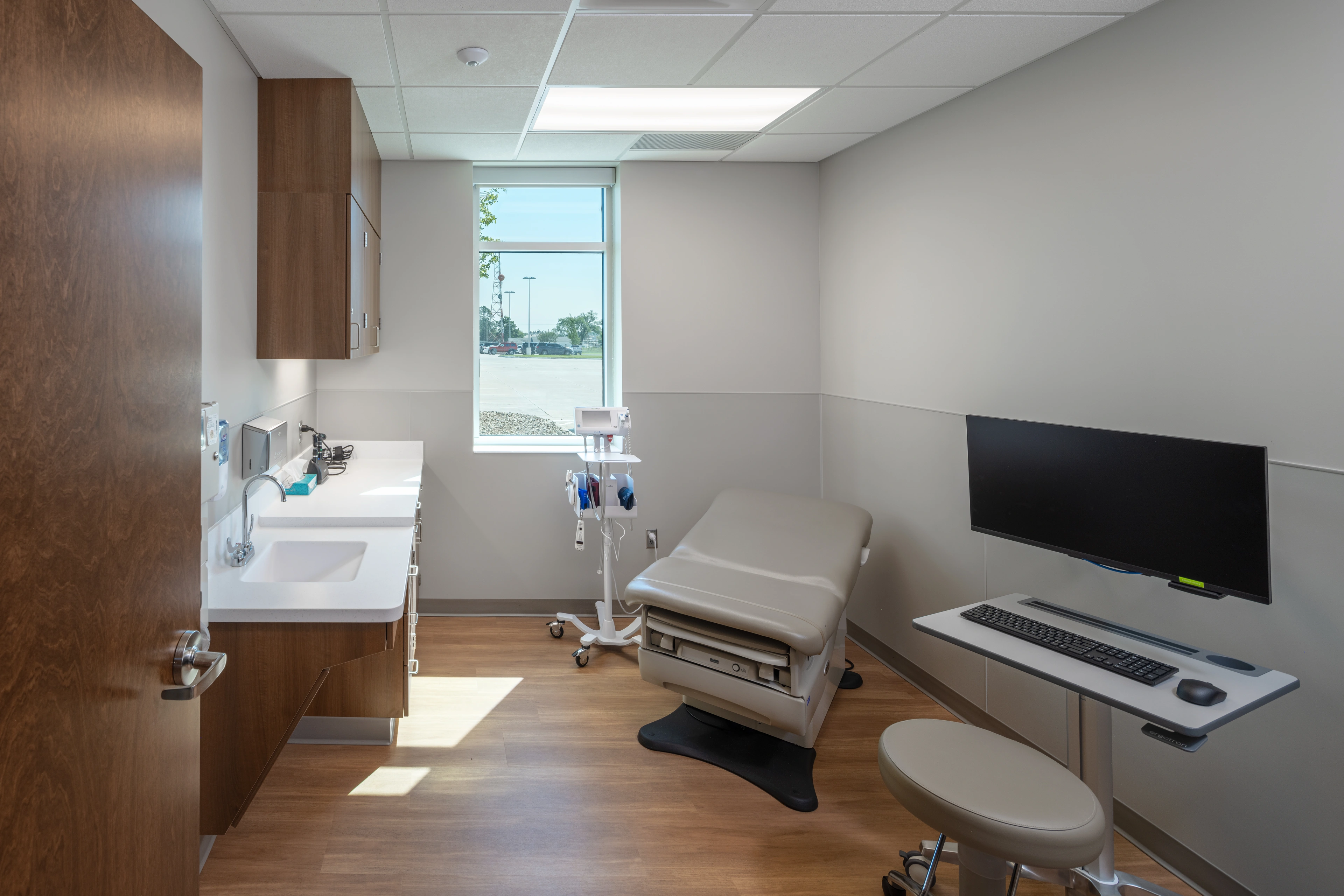 Family Internal Medicine Renovation - Image 9